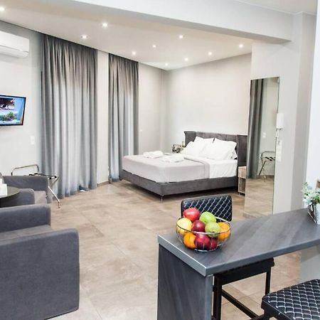 E Spacious Cornered Brand New Studio Apartment E أثينا المظهر الخارجي الصورة
